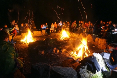 Singabend am Lagerfeuer